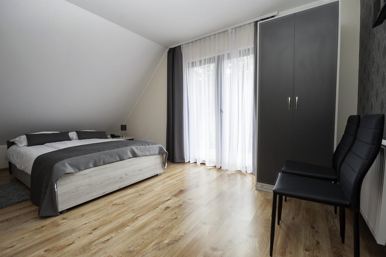 Hotel Klaudia Juszczyn Eksteriør bilde